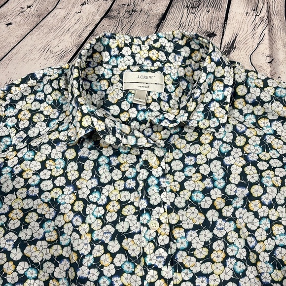 J.Crew Woman’s Cotton Fitted Button Down Shirt Size 2 - Picture 3 of 9